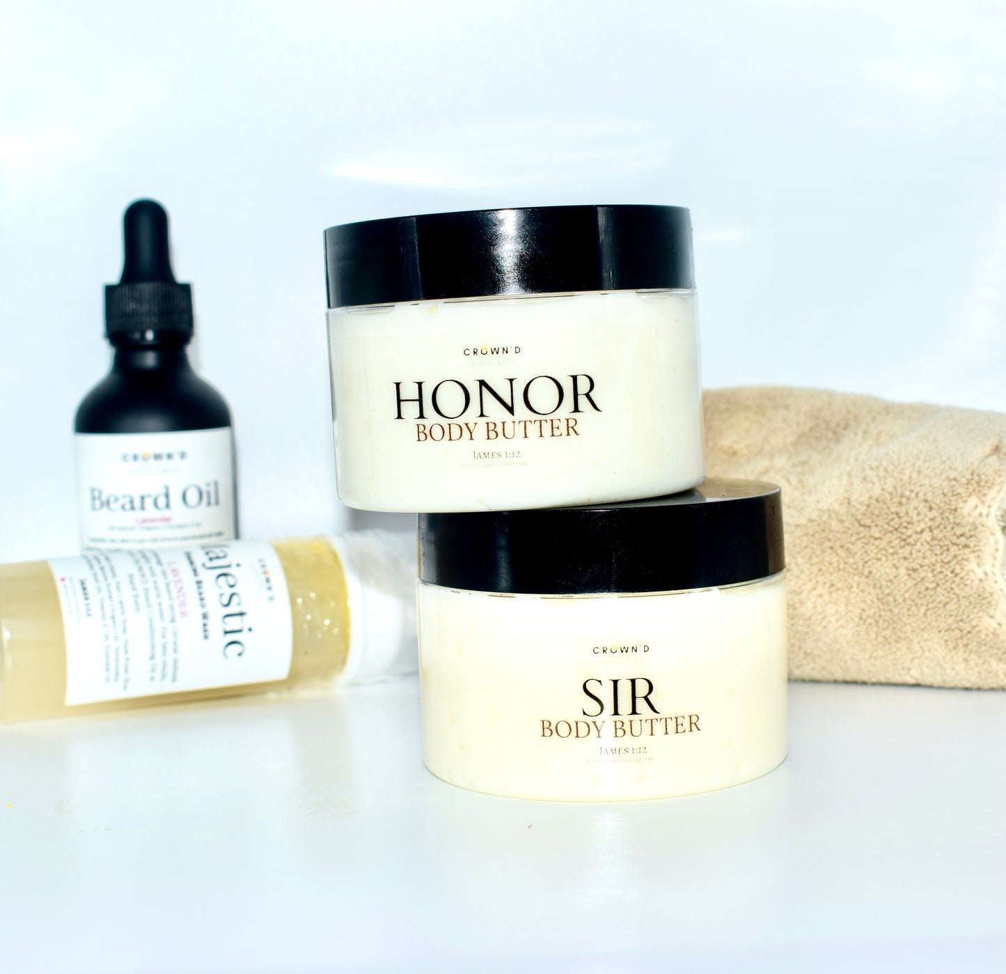 {{ product_title }} - We Are Crown'd