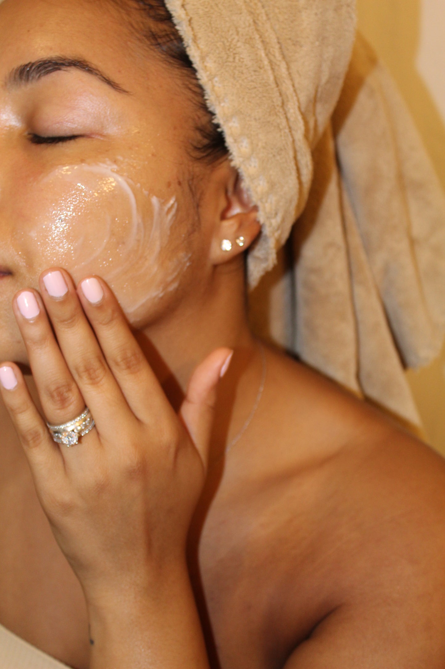 {{ product_title Face Cream }} - We Are Crown'd